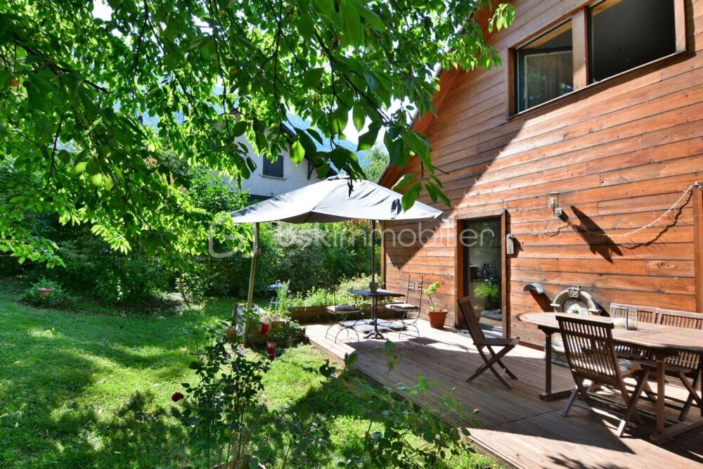 Maison bardage bois 180 m²  Vue Montagne  Saint-Pierre-de-Mésage