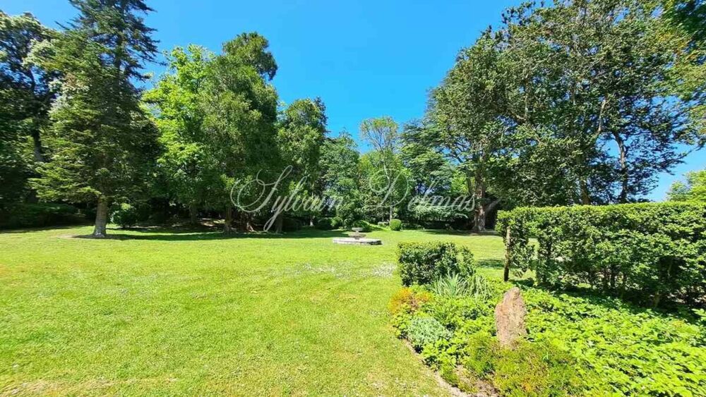 à vendre  Propriété/château Tours (37000)