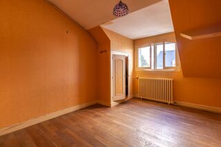  Maison à vendre 12 pièces 228 m²
