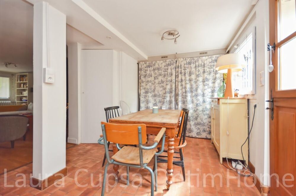 BOURG-LA-REINE - MAISON 5 PIECES - 93,39 m² CARREZ - 97 m² UTILES - 3 CHAMBRES - JARDIN 33 M² ENVIRON - BOX A 2 MIN