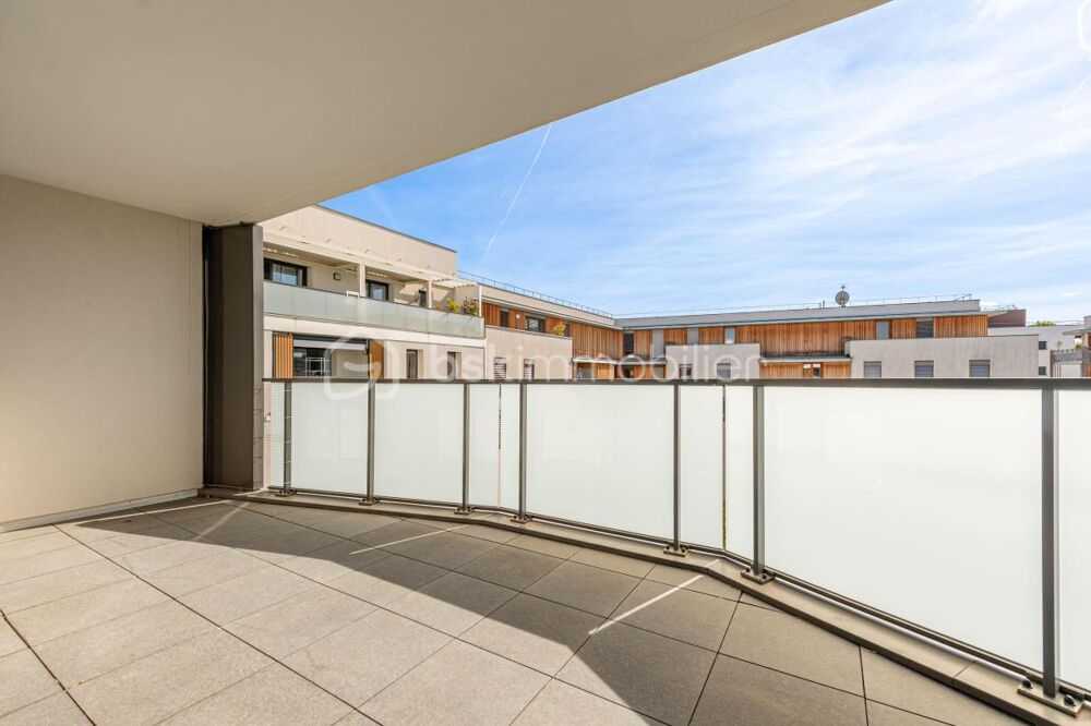 APPARTEMENT TYPE 4 PIECES DE 78 M2 IMMEUBLE RECENT ANNECY