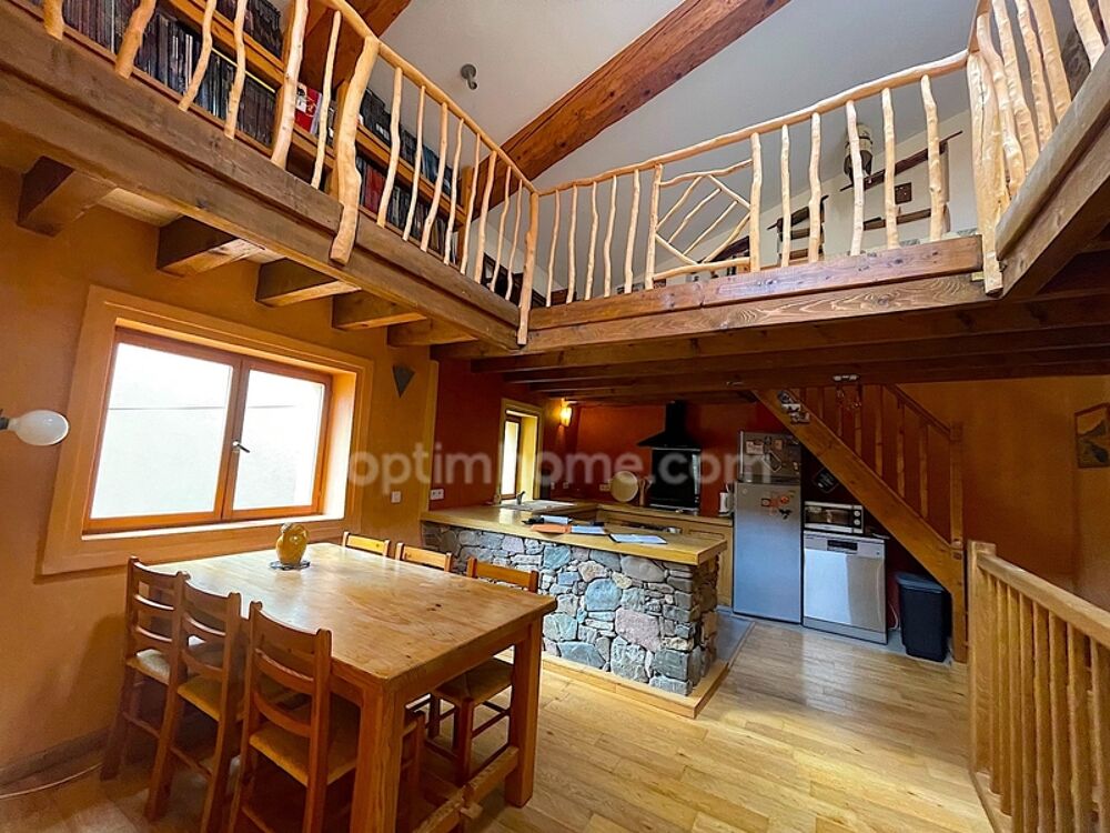 Maison de village avec terrasse