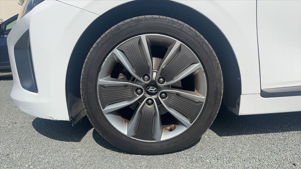 Ioniq 1.6 GDi 141 Hybrid DCT6 Creative - Automatique 2018 occasion 33500 Libourne