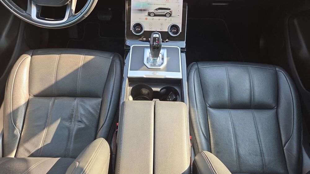 Range Rover Evoque 2.0 D150 BVA9 R-Dynamic SE - Automatique 2019 occasion 83980 Le Lavandou