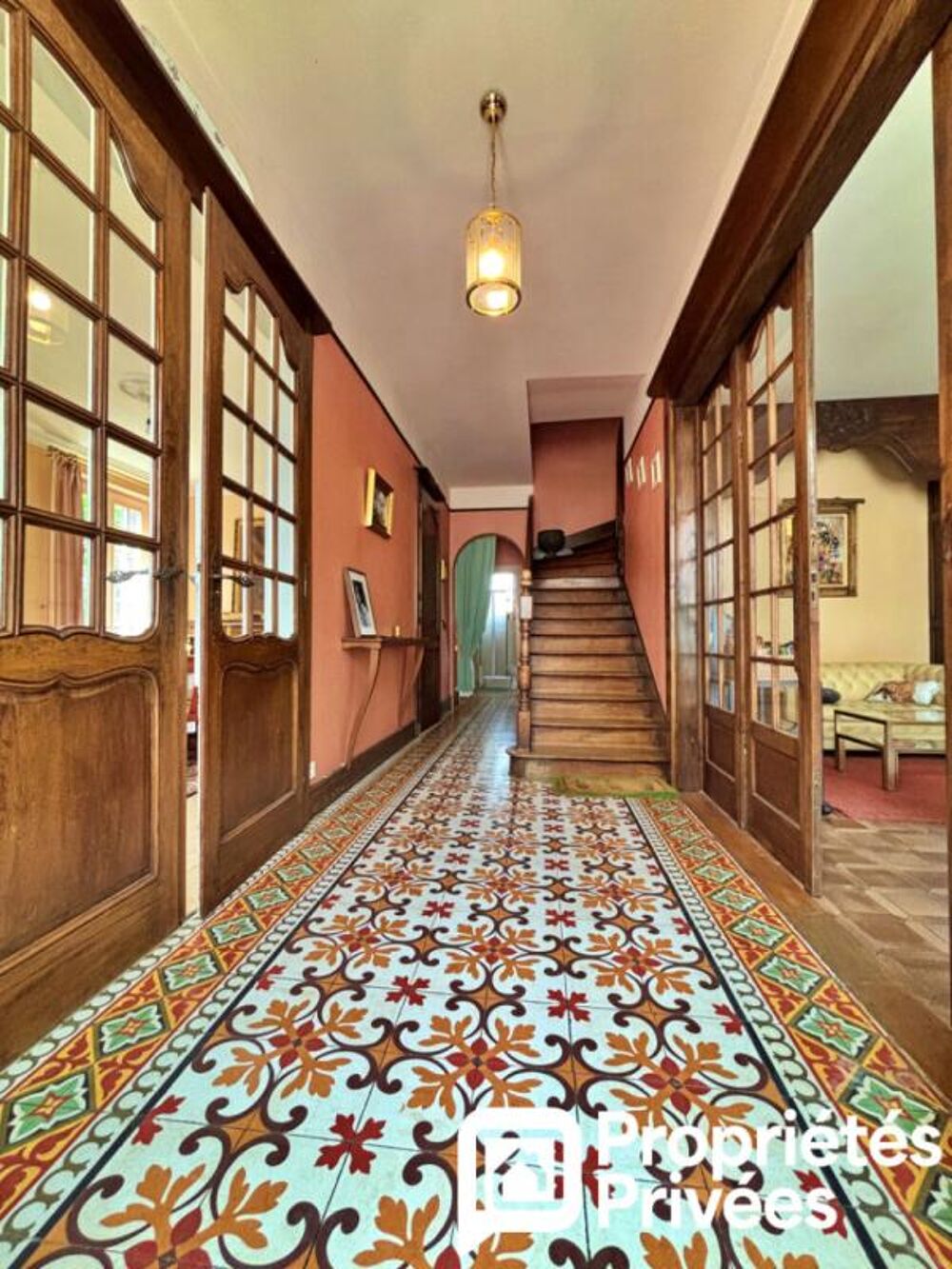 Maison de caractère 185 m² à Mehun-sur-Yèvre (18500)