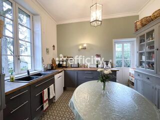  Propriété/château à vendre 11 pièces 255 m²