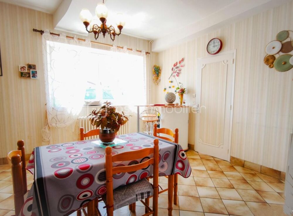 Vente Maison MAISON DE BOURG - PLAIN-PIED DE 89 M² - 2 CHAMBRES - LA GRAVELLE (53410) La gravelle