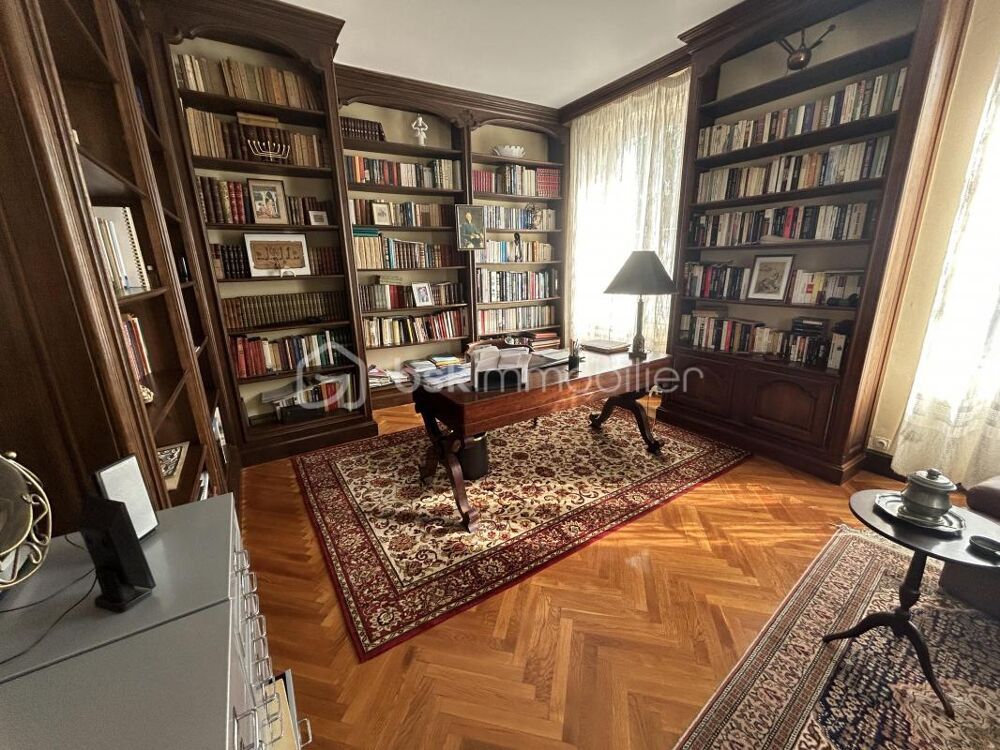 Vente Propriété/Château SUPERBE PROPRIETE - PARC - DEPENDANCE - PISCINE - DOUBLE GARAGE Villeneuve sur lot
