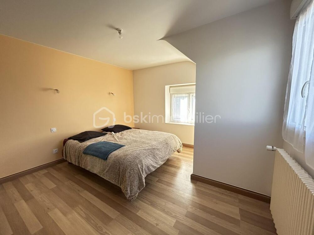Vente Maison Et si votre prochain coup de cœur se trouvait au bout de cette allée ? Juvigne