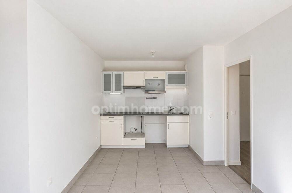 Vente Appartement THORIGNY SUR MARNE (77) - APPARTEMENT 3 PIECES 70M2 - 2 CHAMBRES - LUMINEUX - TERRASSE - RESIDENCE RECENTE - CAVE - PARKING EN S Thorigny sur marne