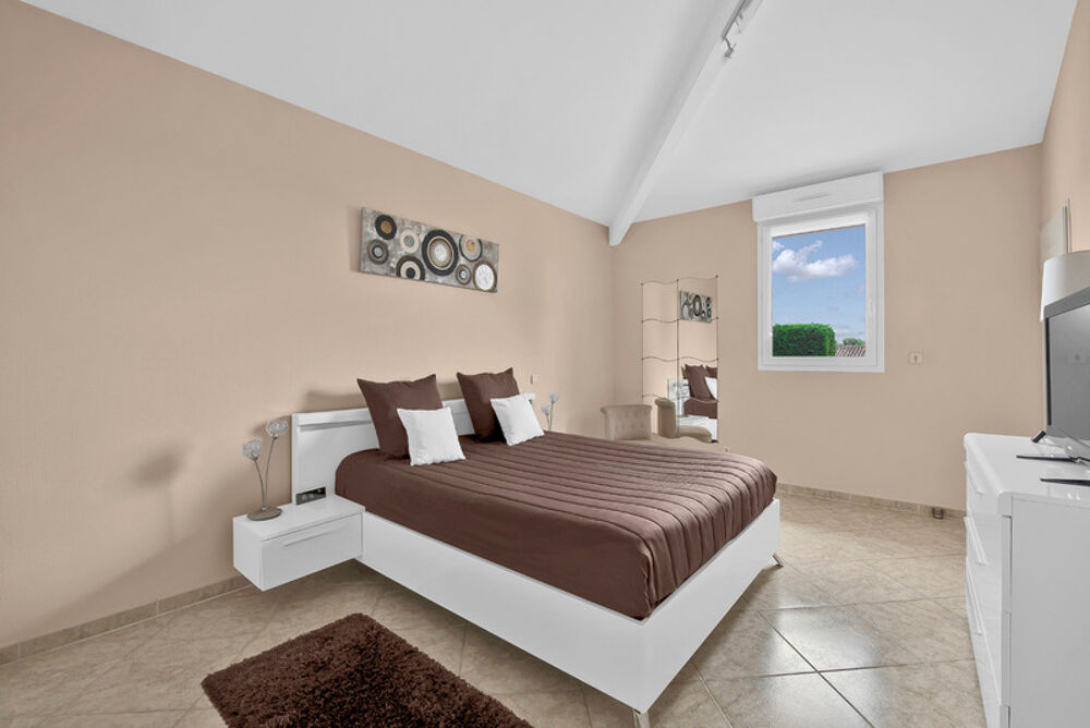 � vendre  Maison Castelginest (31780)