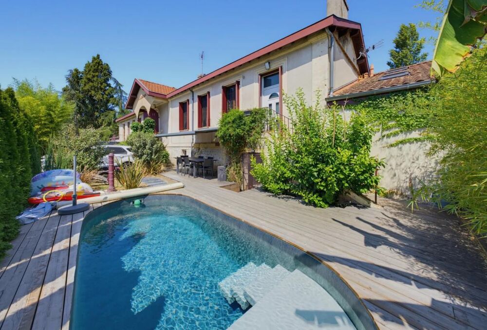 Vente Maison Maison de 5 pièces de 160 m² à Blanquefort Blanquefort