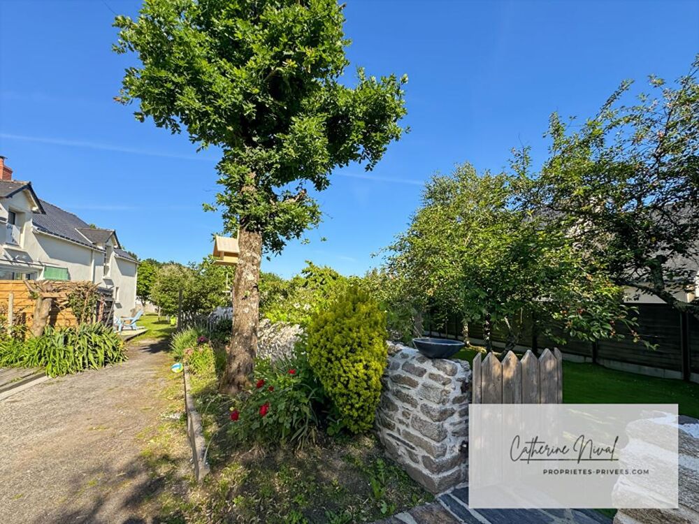 Maison , 6 chambres , 260 m² .Terrain 2 700 m² .Guérande