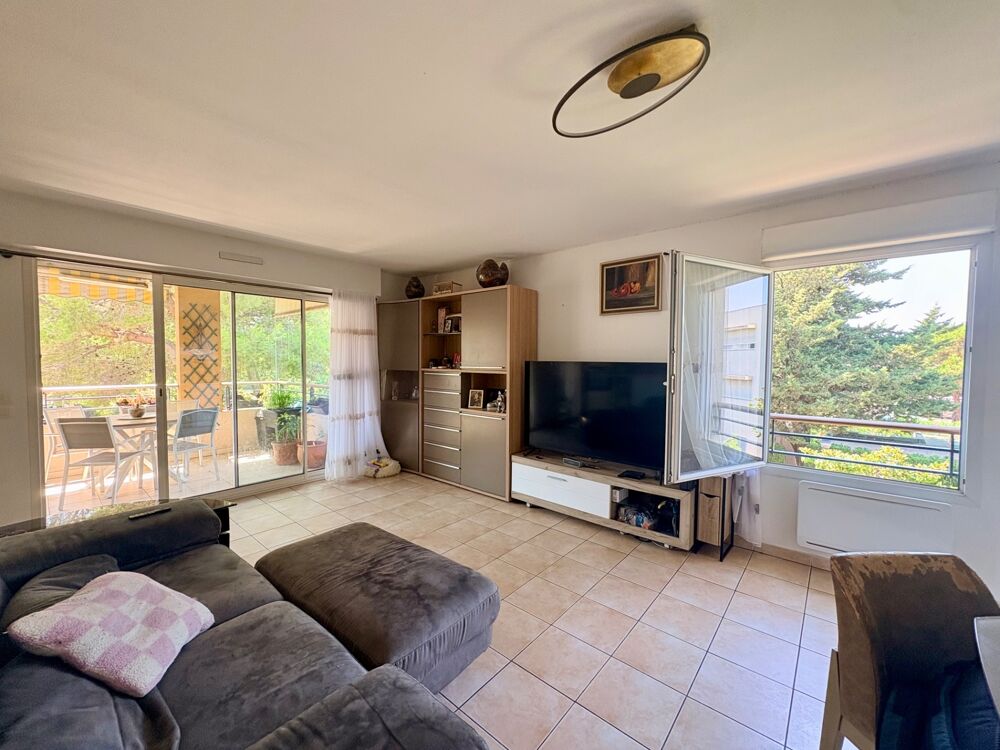 Appartement à vendre 4 pièces FREJUS (83)