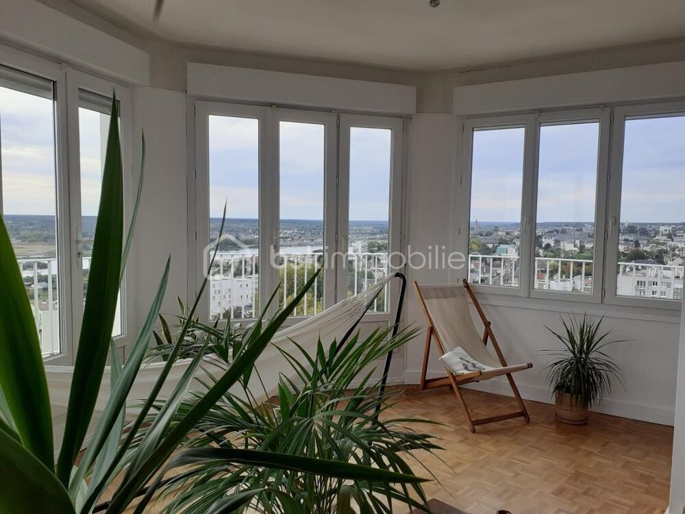 Appartement offrant une vue imprenable sur la Loire et la ville de Blois
