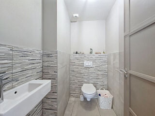  Maison  vendre 7 pices 200 m