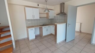  Appartement à louer 4 pièces 84 m²