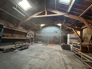  Immeuble à vendre 2 pièces 400 m²
