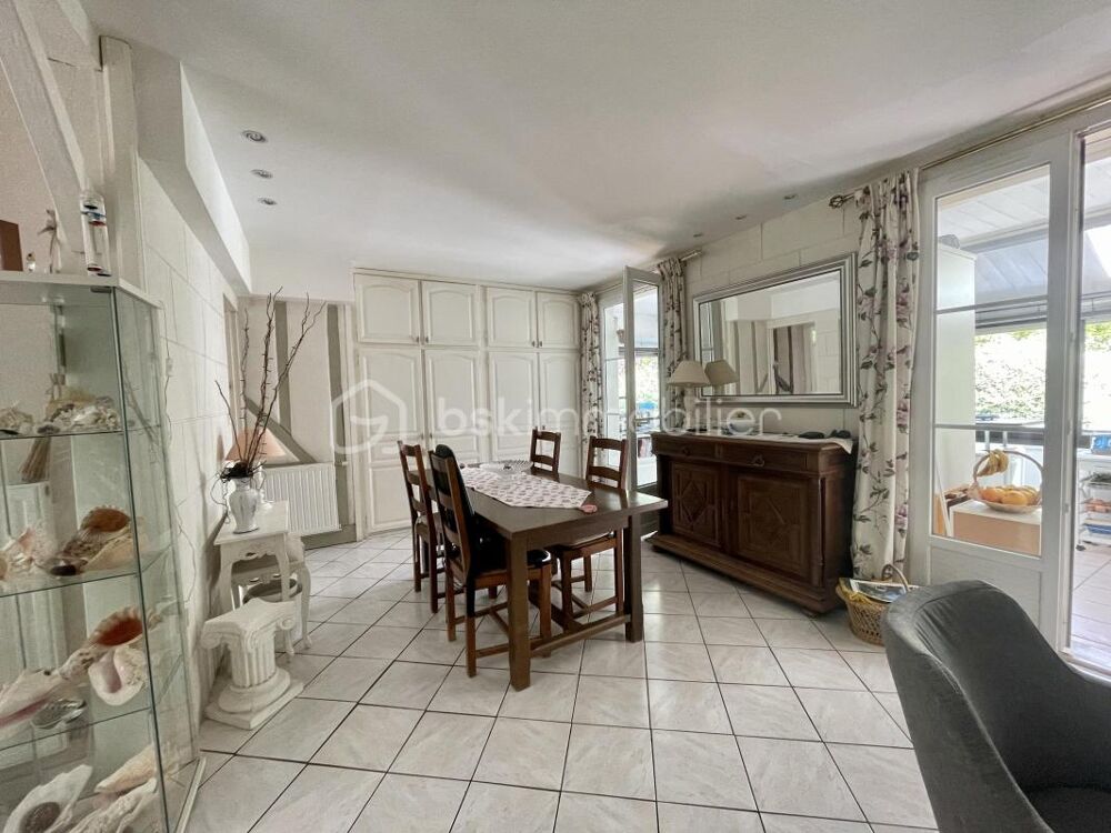 Vente Maison CHEILLÉ – MAISON 164 M² AVEC PISCINE SUR 4 172 M² Cheille