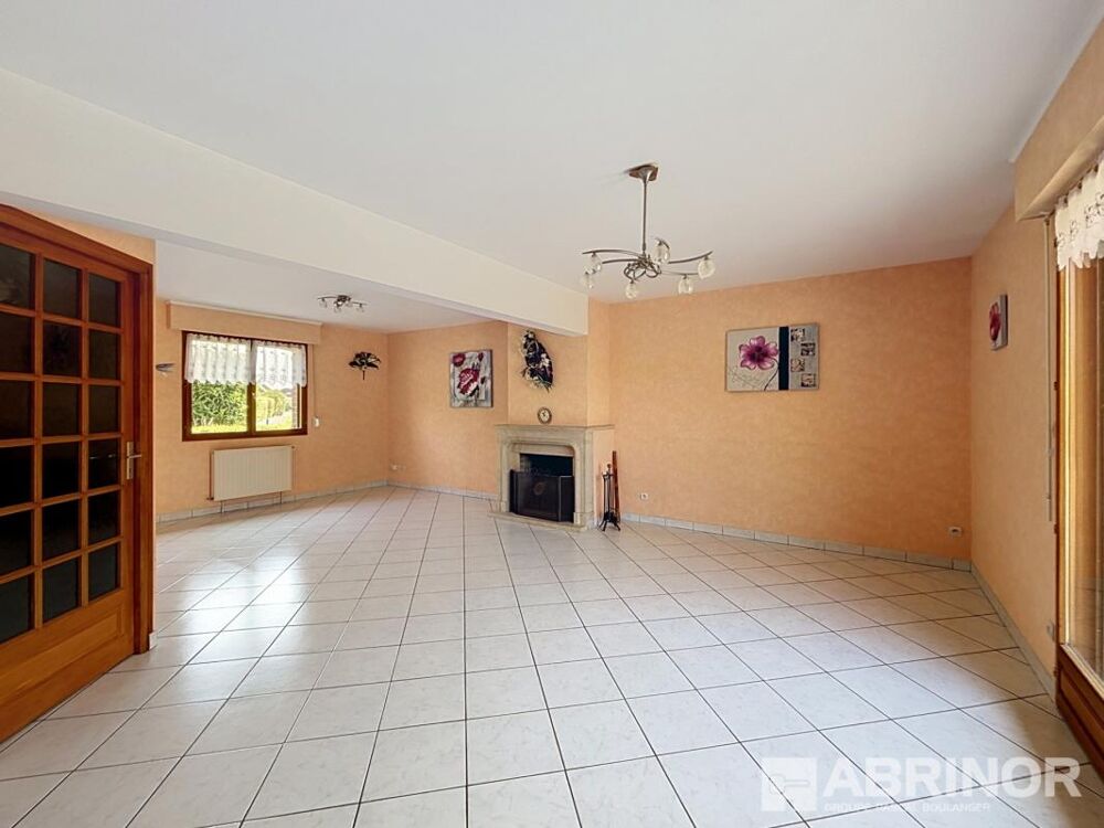 Vente Maison Maison individuelle en briques bâtie sur 697 m² Annoeullin
