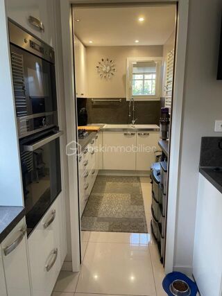  Propri�t�/ch�teau � vendre 7 pi�ces 179 m�