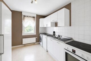 Appartement 4 pièces 84 m² · à Saint-Genis-Pouilly · 84 m² · 360 000 €