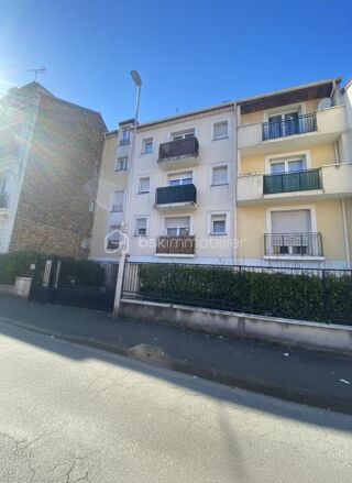  Immeuble � vendre 15 + pi�ces 493 m�