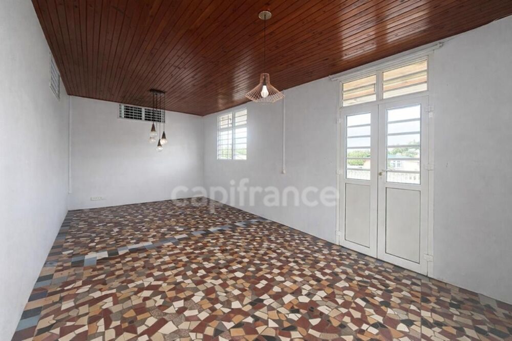 Vente Maison À Vendre - Fort-de-France Eaux Découpées – Maison individuelle 146 m² avec annexe et potentiel rare Fort de france