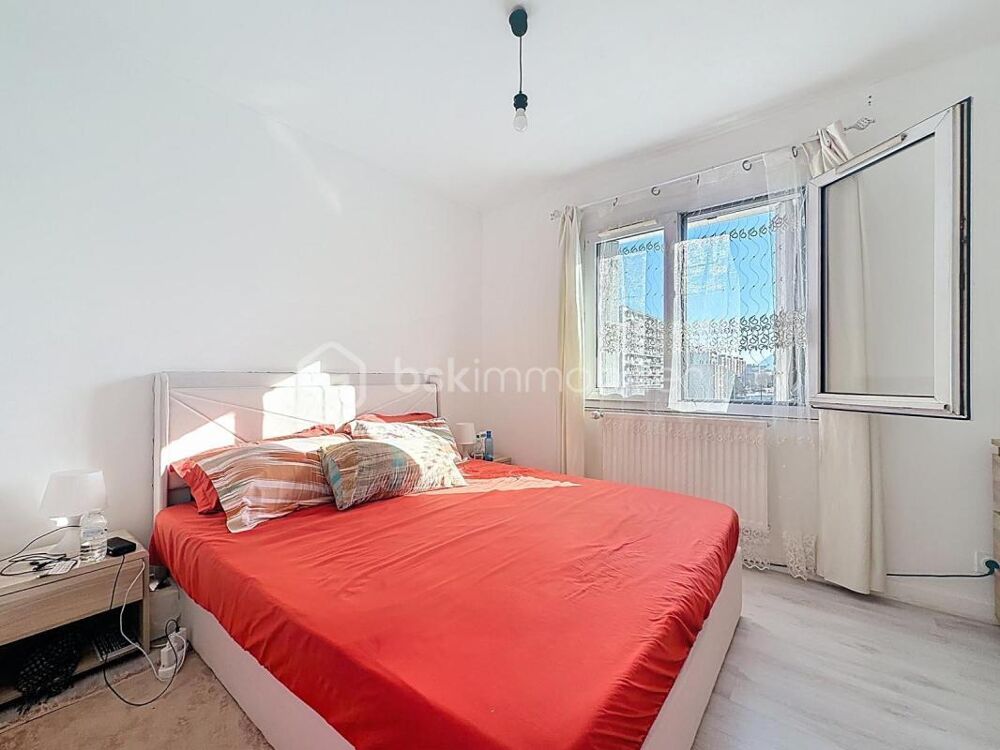 Vente Appartement Idéal investisseur - Appartement T4 – 67 m² – Dernier étage – Vendu loué Echirolles