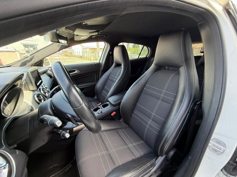Classe GLA 220D 4-MATIC 7G-DCT 2.2 170CH FASCINATION GARANTIE 6 MOIS / 2016 occasion 36300 Le Blanc
