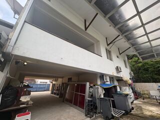  Immeuble à vendre 7 pièces 180 m²