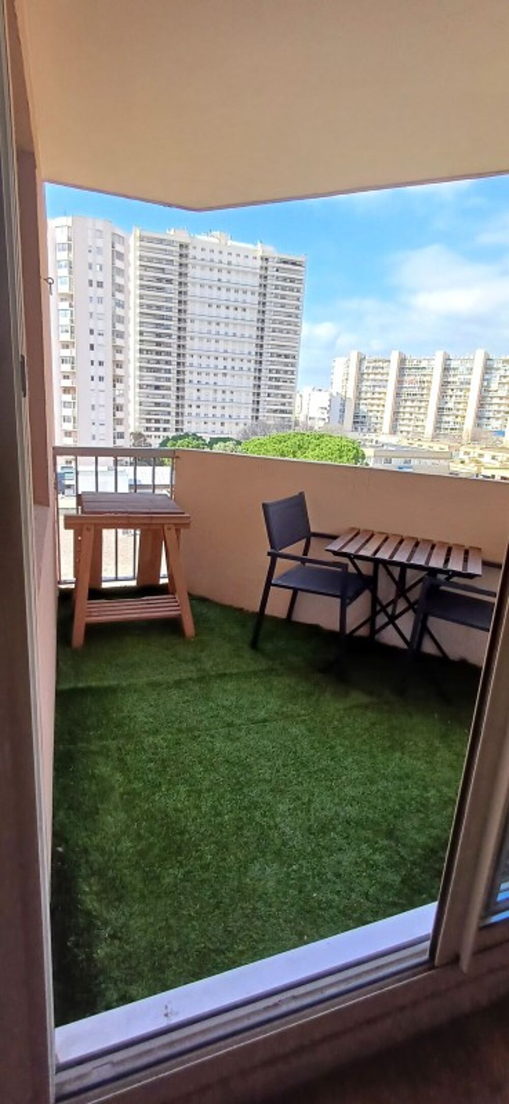 Location Appartement T1 MEUBLE avec balcon et parking à TOULON Toulon