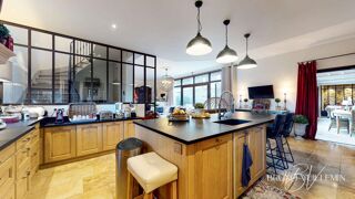  Propri�t�/ch�teau � vendre 10 pi�ces 403 m�