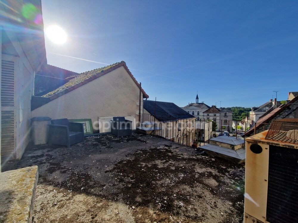 Immeuble de plus de 250 m² à rénover - potentiel de 4 à 5 appartements à créer à Preuilly sur Claise (37) !