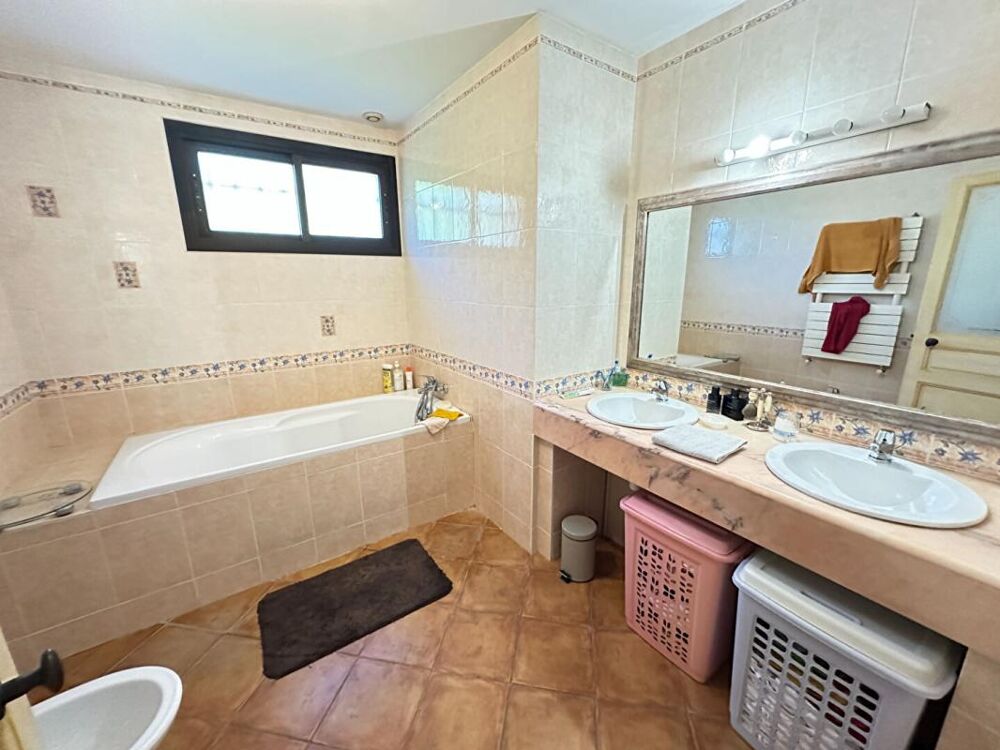 � vendre  Maison Saint-Chamas (13250)