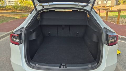 Model Y 275 Rwd Standard Range 2022 occasion 18000 Bourges
