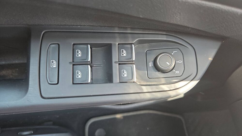 Golf VIII 1.5 eTSi 150 DSG7 R-Line 1st - Automatique Toit ouvrant 2020 occasion 83000 Toulon