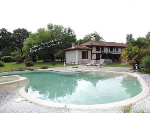  Propri�t� avec �tang, piscine et d�pendances Maison - 7 pi�ce(s) - 200 m�