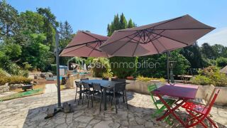  Propriété/château à vendre 9 pièces 296 m²