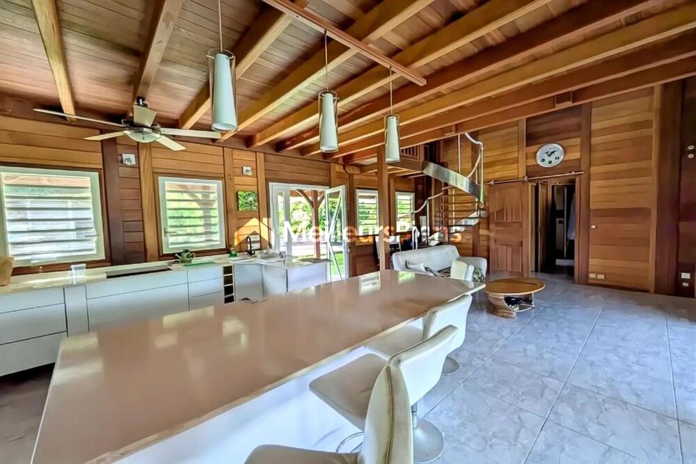 à vendre  Maison Goyave (97128)