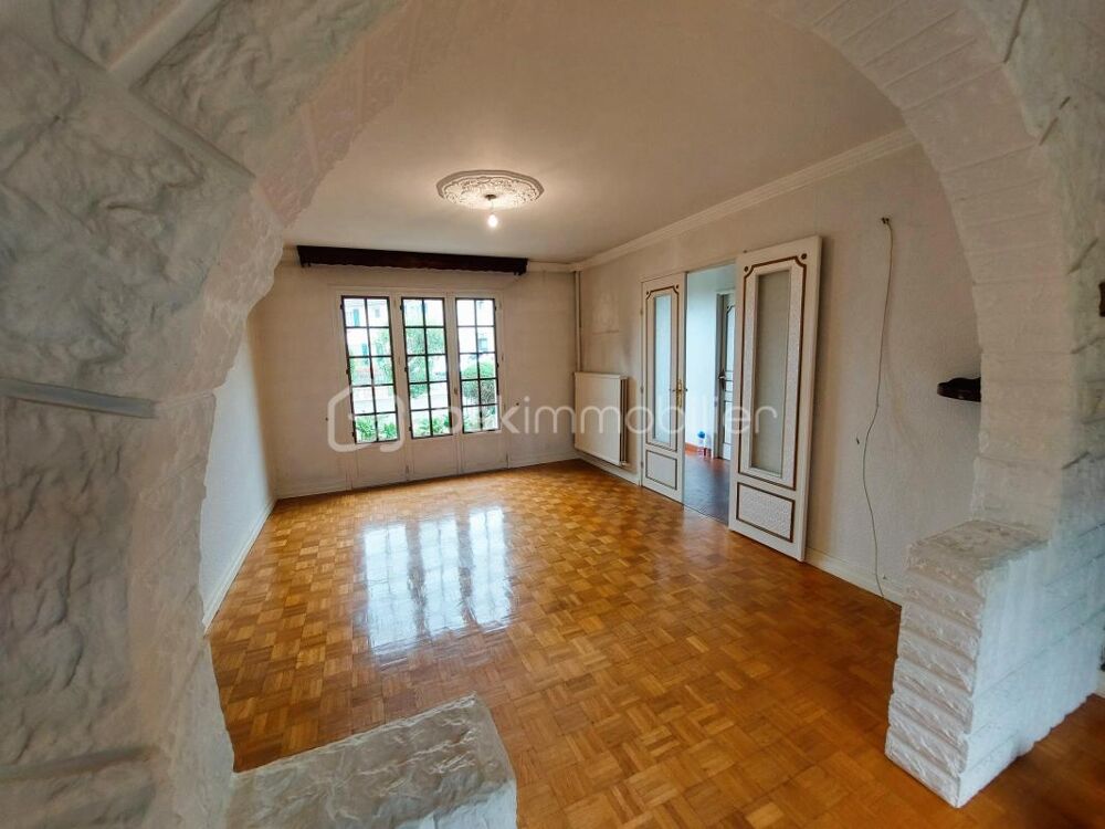 Maison Familiale 105 m2 - 3/4 chambres - Sous-sol total - Garage et jardin