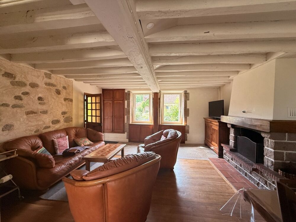 Vente Maison Maison de caractère en pierre, 134m², 4 chambres, Terrain de 2 668 m², proche des Trois Lacs 129 900 € Le bourg d hem
