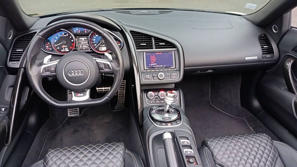 R8 5.2 FSI V10 Quattro 525 S-Tronic 7 Spyder - Automatique 2014 occasion 49000 Angers