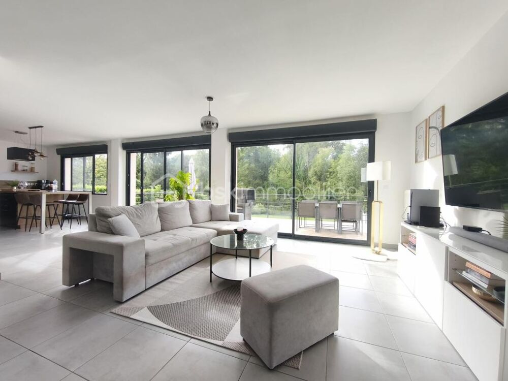 Maison de 2021, 153 m², 4 chambres sur sous sol total