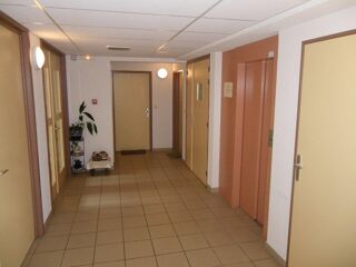  Appartement à louer 2 pièces 48 m²