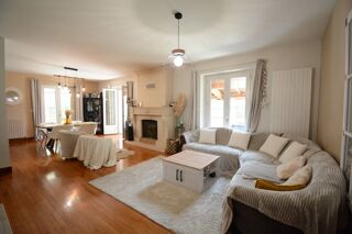  Maison  vendre 7 pices 221 m