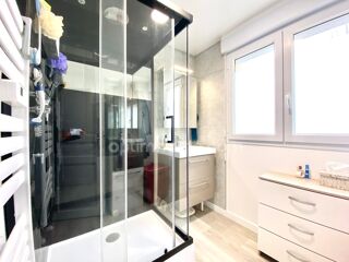  Maison � vendre 10 pi�ces 142 m�