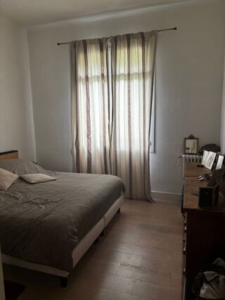  Appartement à louer 2 pièces 72 m²
