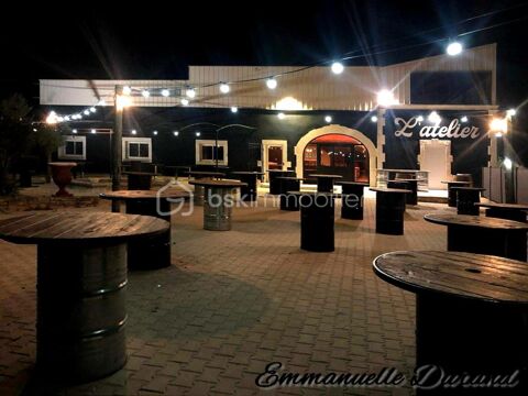 ? VENTE DES MURS D'UN GRAND LOCAL COMMERCIAL OCCUPÉ - SAINT-RESTITUT (26) 550000 26130 Saint restitut