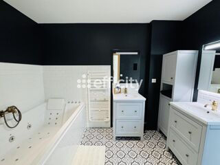  Appartement à vendre 7 pièces 155 m²